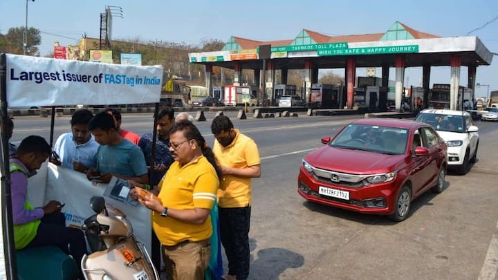 चेसिस नंबर वाले फास्टैग पर एनुअल पास लागू न होने का कारण है उसकी वैधता. यह  टेंपरेरी टैग कार की परमानेंट RC आने तक इस्तेमाल के लिए होता है. एनुअल पास जैसे लंबे समय वाले प्लान के लिए पक्का रजिस्ट्रेशन जरूरी है.